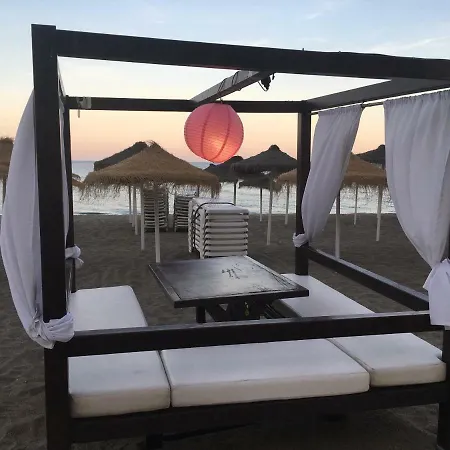 With Private Patio Lejlighed Fuengirola