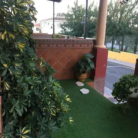 With Private Patio Lejlighed Fuengirola